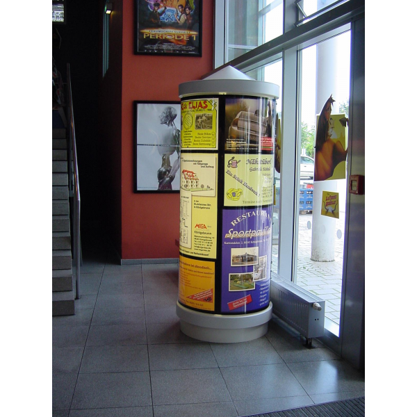 große Multi Media Werbesäule